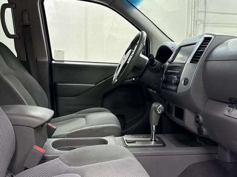 Used 2019 Nissan Frontier SV image 24