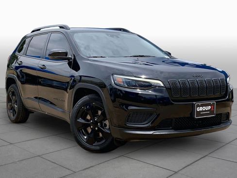 Used 2021 Jeep Cherokee Latitude FWD image 3