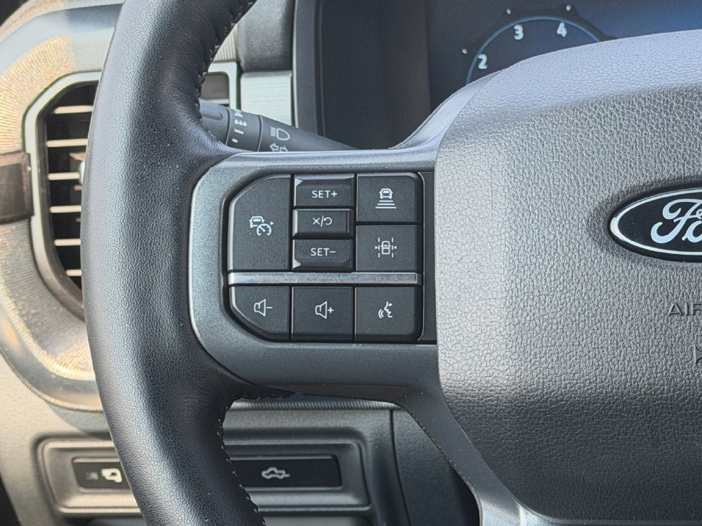 Used 2024 Ford F150 Lariat w/ Bed Utility Package AWD/4WD image 32