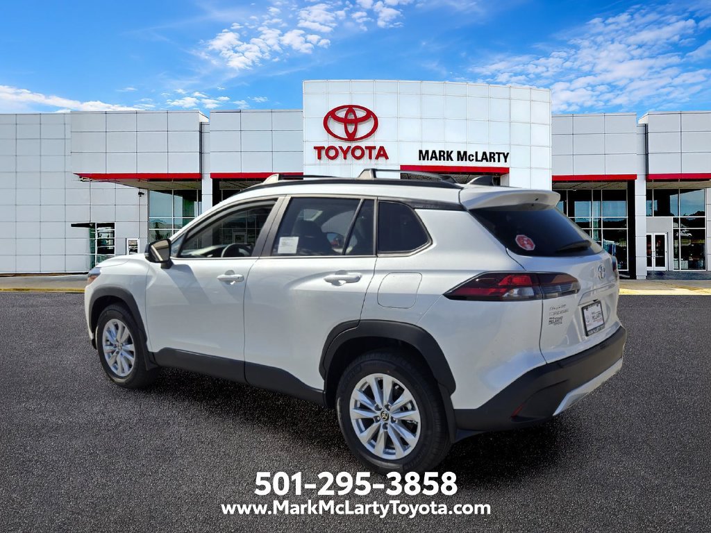 New 2026 Toyota Corolla Cross LE w/ Moonroof Package FWD image 3