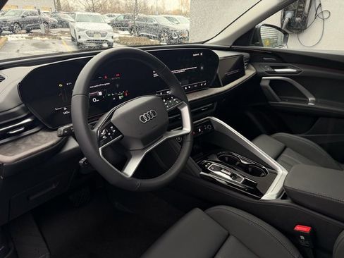 New 2025 Audi Q5 Prestige image 12