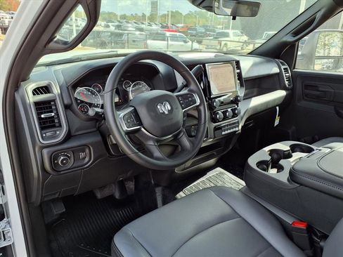 New 2026 RAM 3500 Tradesman w/ Chrome Appearance Group A AWD/4WD image 7