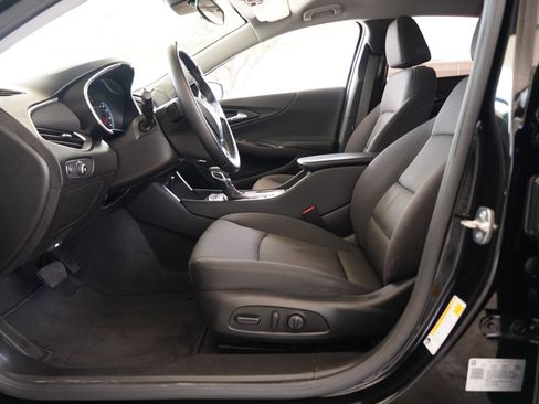 Used 2025 Chevrolet Malibu RS FWD image 9