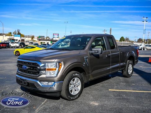 Used 2022 Ford F150 XLT w/ Trailer Tow Package image 3
