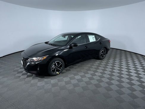 New 2025 Nissan Sentra SV image 4