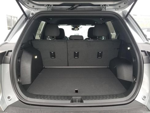 New 2026 Chevrolet Equinox LT image 13