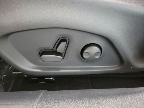 New 2026 Jeep Compass Limited image 13