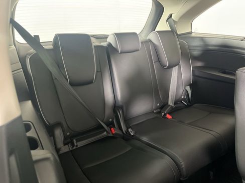 New 2026 Honda Odyssey Touring image 13