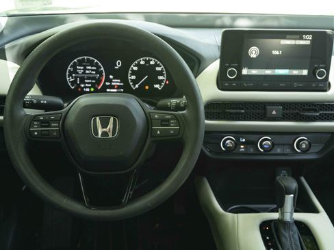 Used 2023 Honda HR-V LX image 19