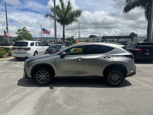 Used 2024 Lexus NX 250 FWD image 9