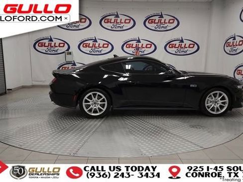 Used 2024 Ford Mustang GT Premium image 9