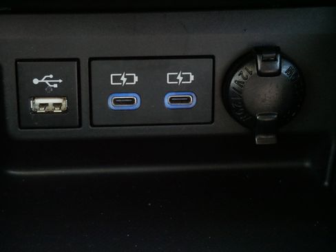 Certified 2022 Toyota Highlander LE image 29