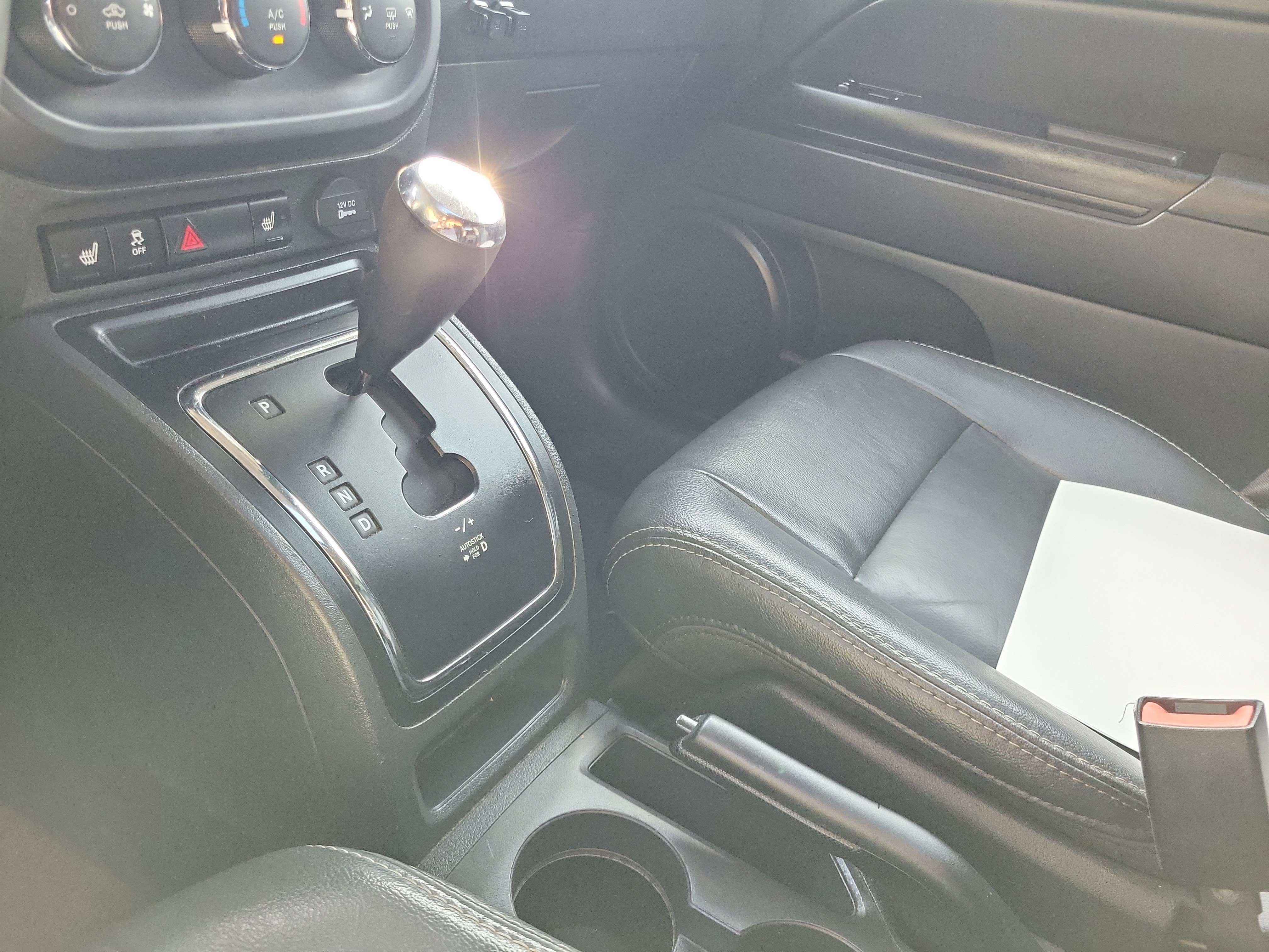 Used 2016 Jeep Patriot High Altitude FWD image 29