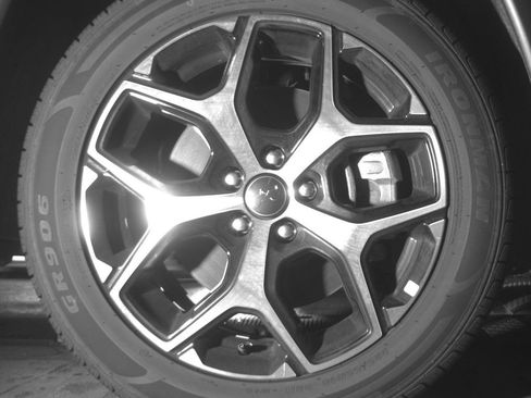 Used 2025 Jeep Compass Limited AWD/4WD image 13