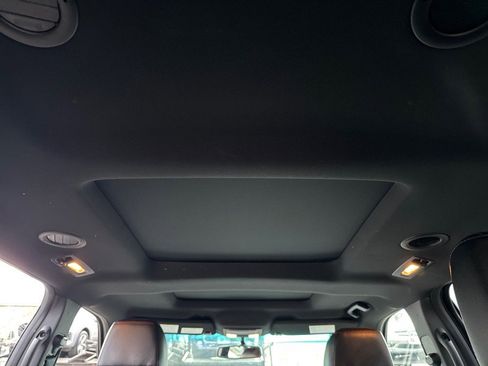 Used 2017 Ford Explorer Sport image 30