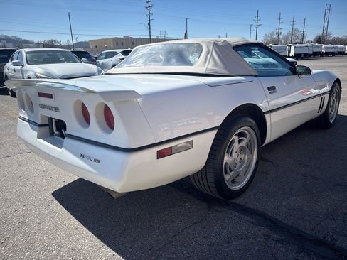 Used 1990 Chevrolet Corvette Convertible image 10