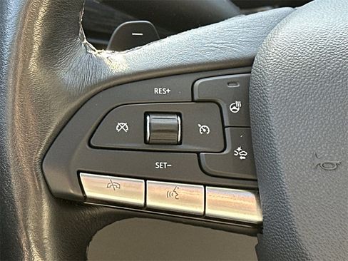 Used 2023 Cadillac XT4 Premium Luxury image 25