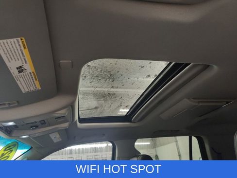 Used 2020 Cadillac Escalade Premium Luxury w/ Escalade Sport Edition image 37