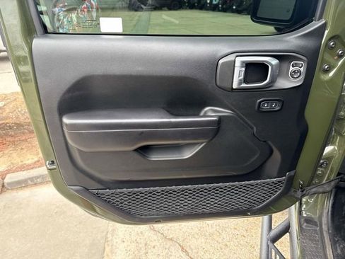 Used 2021 Jeep Wrangler Rubicon image 10