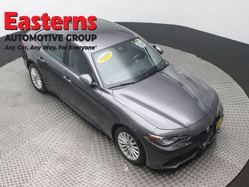 Used 2022 Alfa Romeo Giulia Sprint image 3