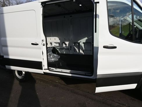 New 2026 Ford Transit 250 148 Medium Roof RWD image 63