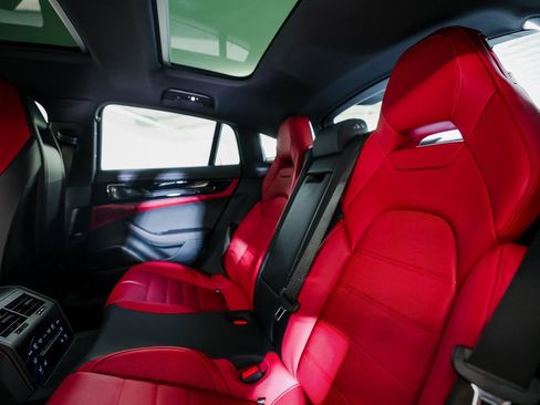 New 2026 Porsche Panamera image 24