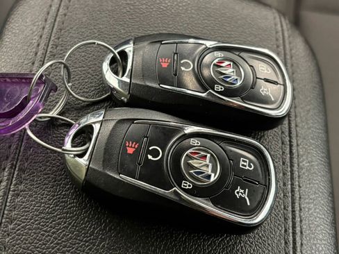 Used 2021 Buick Encore GX Select FWD image 49