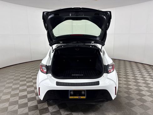 Used 2020 Toyota Corolla SE FWD image 25