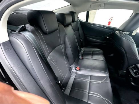 Used 2020 Lexus ES 350 Ultra Luxury image 27