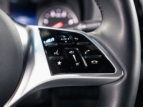 Used 2025 Mercedes-Benz Sprinter 2500 image 12