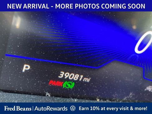 Used 2023 Volkswagen Tiguan SE w/ Panoramic Sunroof Package AWD/4WD image 14