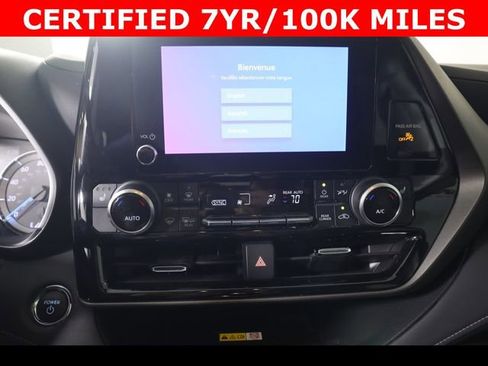Used 2023 Toyota Highlander XLE FWD image 25