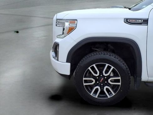 Used 2022 GMC Sierra 1500 AT4 w/ AT4 Preferred Package AWD/4WD image 22