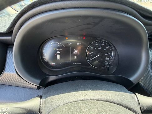 Used 2022 Nissan Kicks SV FWD image 9
