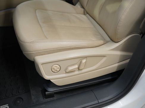 Used 2020 Audi Q5 2.0T Premium Plus image 27