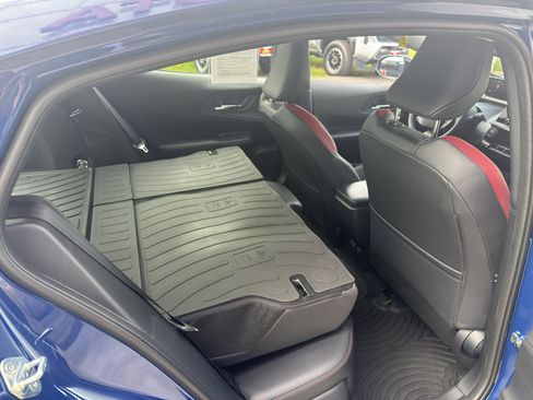 Used 2025 Toyota Prius Plug-In Hybrid image 14