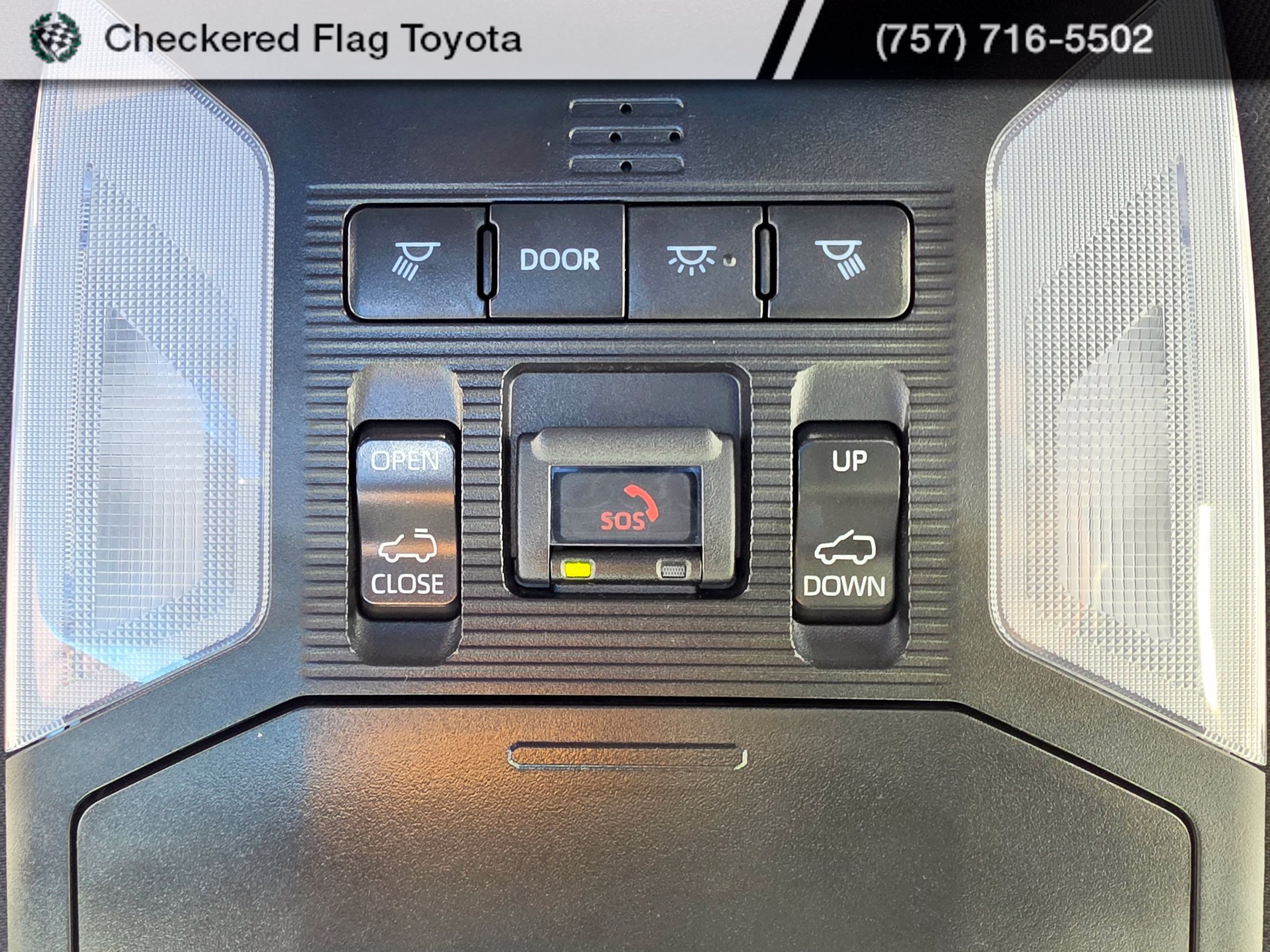 Used 2024 Toyota RAV4 SE w/ Weather & Moonroof Package AWD/4WD image 18
