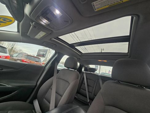 Used 2019 Chevrolet Malibu LT FWD image 27