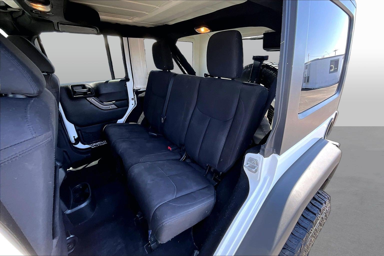 Used 2018 Jeep Wrangler Unlimited Sport S AWD/4WD image 24