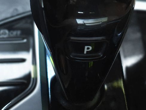 Used 2021 BMW X5 xDrive40i w/ Premium Package image 26