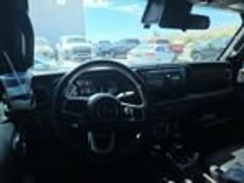 Used 2024 Jeep Wrangler Unlimited Sahara AWD/4WD image 12