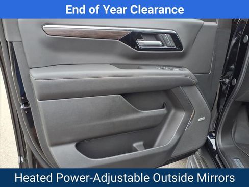 New 2025 Chevrolet Suburban Premier w/ Sun And Tow Package image 24