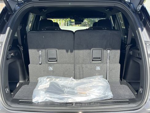 New 2025 Jeep Grand Cherokee L Limited w/ Black Appearance Package AWD/4WD image 27