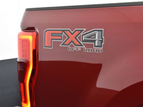 Used 2019 Ford F250 Platinum w/ Platinum Ultimate Package image 48