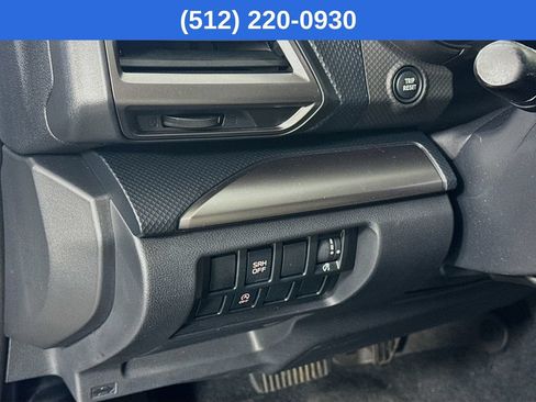Used 2024 Subaru Forester Premium AWD/4WD image 11