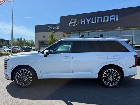Certified 2026 Hyundai Palisade Calligraphy AWD/4WD image 2