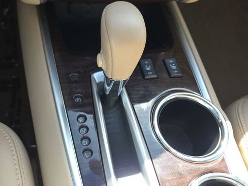 Used 2015 Nissan Pathfinder SL w/ SL Tech Package FWD image 19