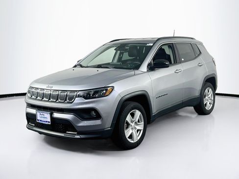 Used 2022 Jeep Compass Latitude w/ Convenience Group AWD/4WD image 1
