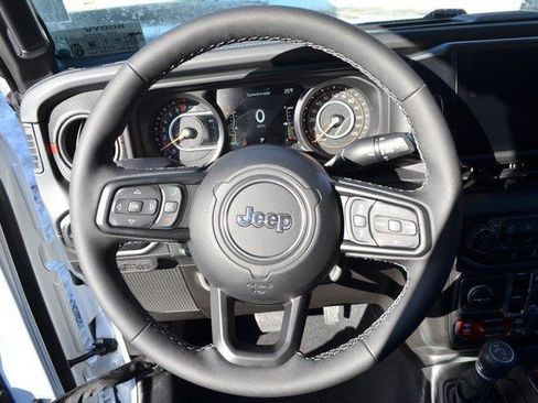 New 2026 Jeep Gladiator Rubicon image 19