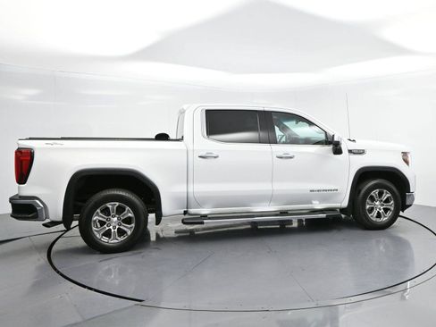 Used 2022 GMC Sierra 1500 SLT AWD/4WD image 8